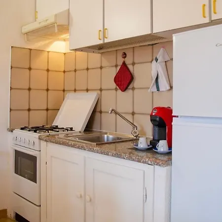 Centro San Teodoro Apartment *